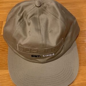 Supreme AUTHENTIC Brand new Mens hat